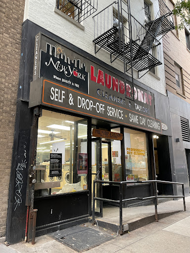 New York Laundromat - Thumbnail