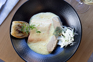 Photo n°28 de LE CHATEAU OLIVE ET RAISIN- fermeture saisonnière à Fontaine-de-Vaucluse (Cave à vins)