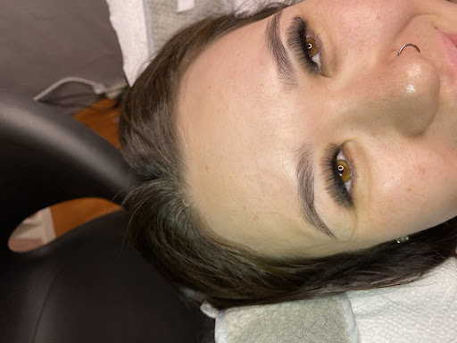 Lash it up Beauty - Thumbnail