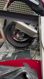 Photo n°2 de LRT Moto by Nael à Gémenos (Magasin de motos)