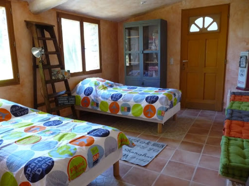 Photo de La Maison des Bergers:Location gîte/mas de caractère/holiday rental pool/piscine chauffée/Var/Verdon à Montferrat (83131)