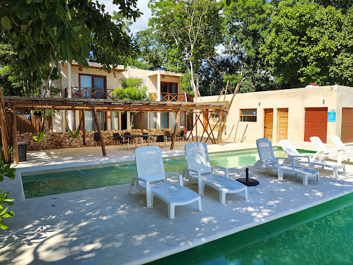 Hotel y Cabañas Azul María Bacalar