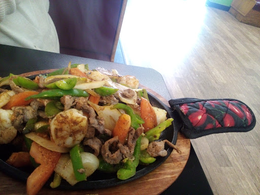 La Guacamaya Mexican Restaurant - Thumbnail