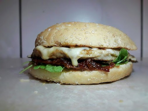 Fábrica de Hamburgesas, Author: Damian Rosales