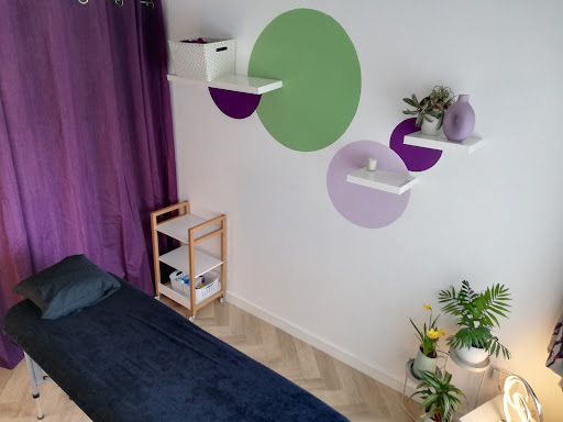 Emma Thompson Massage Therapist