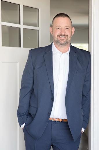 Jesse Stauffer, Taylor Realty Associates - United States