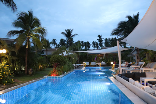 CoconutsPalm Resort