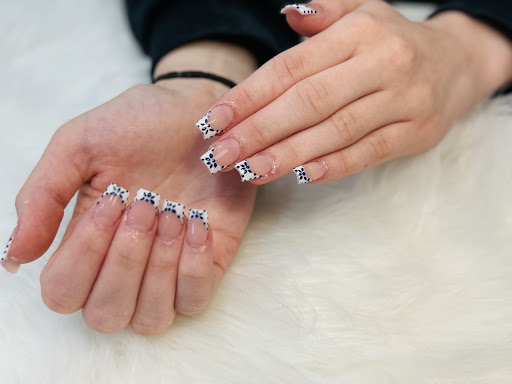 Queen Nails Ringwood - Thumbnail