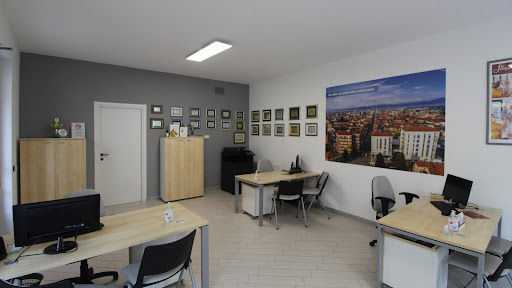 Affiliato Tecnocasa Studio Santhia' Uno S.A.S.