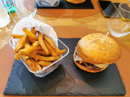 Photo 1 - Bowl&burger