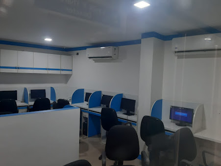 Af1qipmzkmfblr4lle0b2a1f997mo3hhflda0pxw Jx7=s451 K No