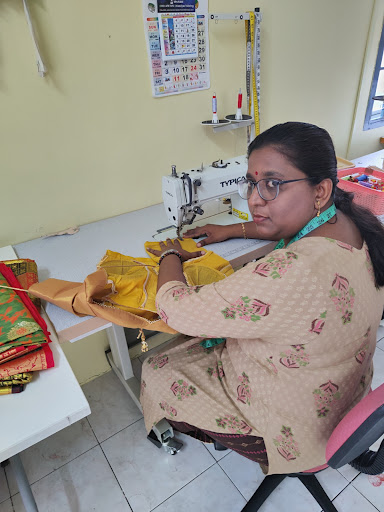 Kaaviyas Tailoring & Designer