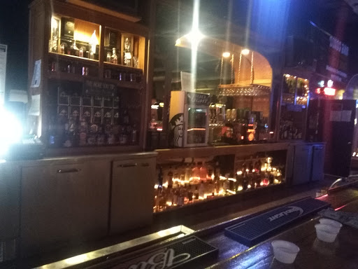 Dino's Hideaway & Lounge - Thumbnail