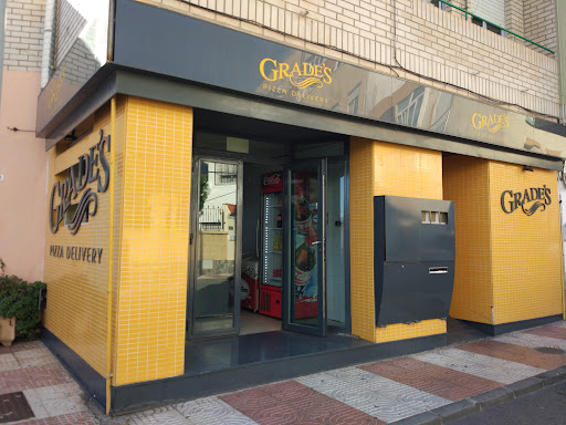 Grade's - Visual