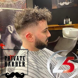 Photo n°2 de La barbe aixoise by CK Z5 à Aix-en-Provence (Barbier)