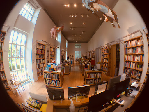 CCA Bookstore - Visual