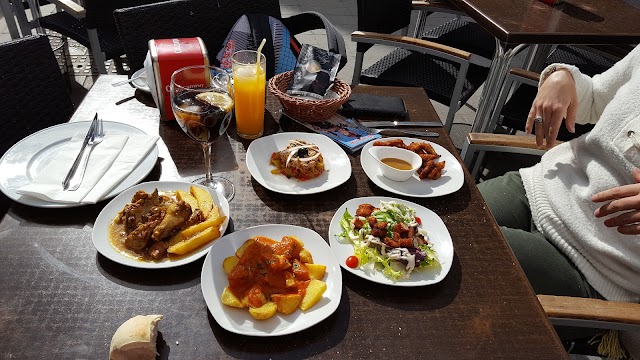 Restaurante y Tapas Postigo 10