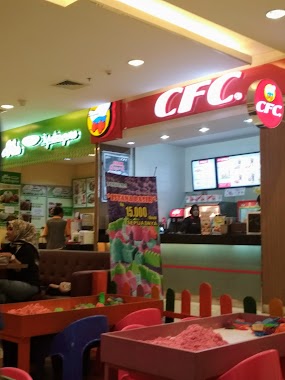 Food Court Giant Sentul City, Author: veronika santi