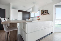 Raison Home - Simon QUENEZ- Concepteur Agenceur de cuisines et rangements sur-mesure à Calais