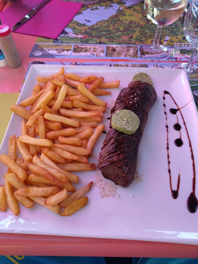 Le Colonial