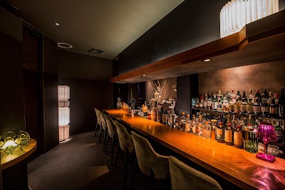 バー・ホタル ［クラフトジン＆ボタニカルジントニック］