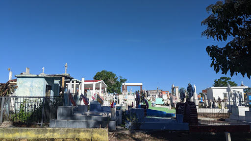 Panteón de El Roble