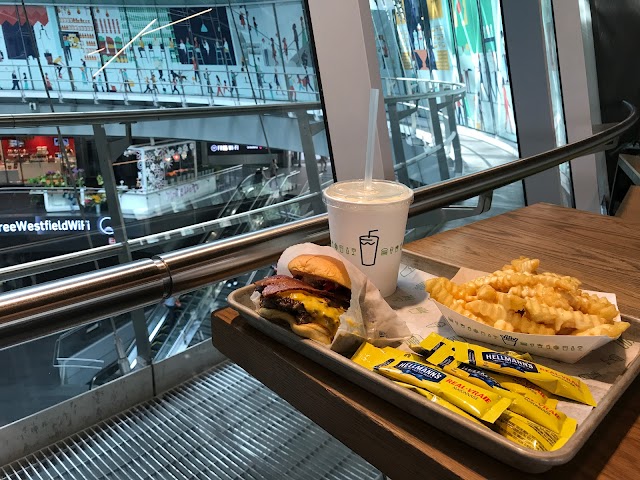 Shake Shack Fulton Transit CTR - Manhattan