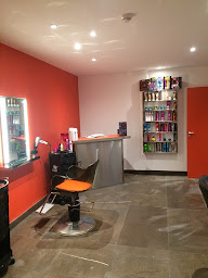 Photo n°1 de Essential Hair Coiffure à Val-d'Isère (Salon de coiffure)