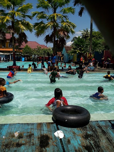 Photos of Lapangan Gambirono