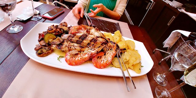 Chops Grill - steak&seafood