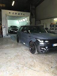 Photo n°17 de CARROSSERIE FD AUTO MOTO à Gardanne (Atelier de réparation de pneus)