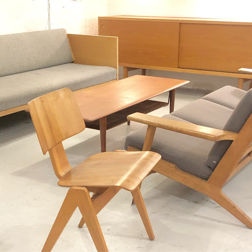 Reviews of Designs of Modernity in London - Furniture store