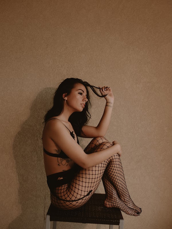 Vy Banks Boudoir portfolio — boudoir photography sample 4