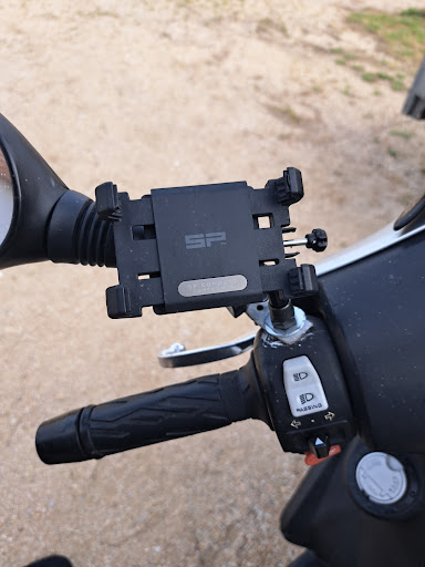 Holeshot Moto - Thumbnail