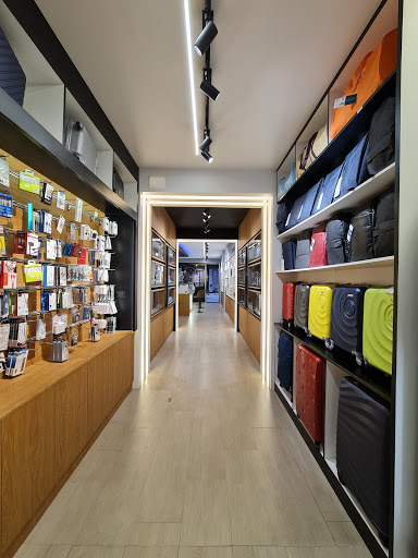 Yes Store Bari - Visual