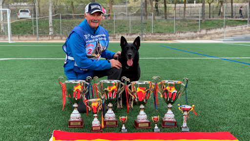 Cecapa - Centro Canino Parayas