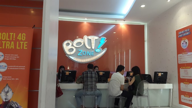 BOLT! Zone Lippo Mall Puri, Author: adi wijoyo