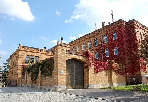 iD Immobiliendienstleistung GmbH