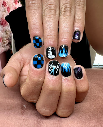 Avani Glam - Thumbnail