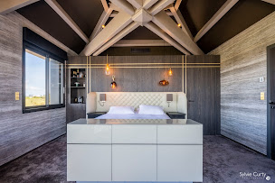 Photo n°4 de Origine Menuiserie Agencement à Dompierre-sur-Mer (Menuisier)