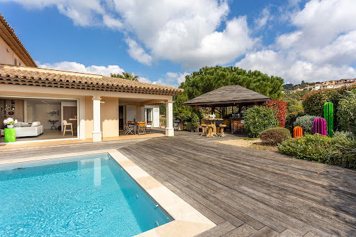 La Conciergerie de Cavalaire: villas,appartements,maisons de vacances,standing,piscine,proche plages,Cavalaire,Var - Thumbnail