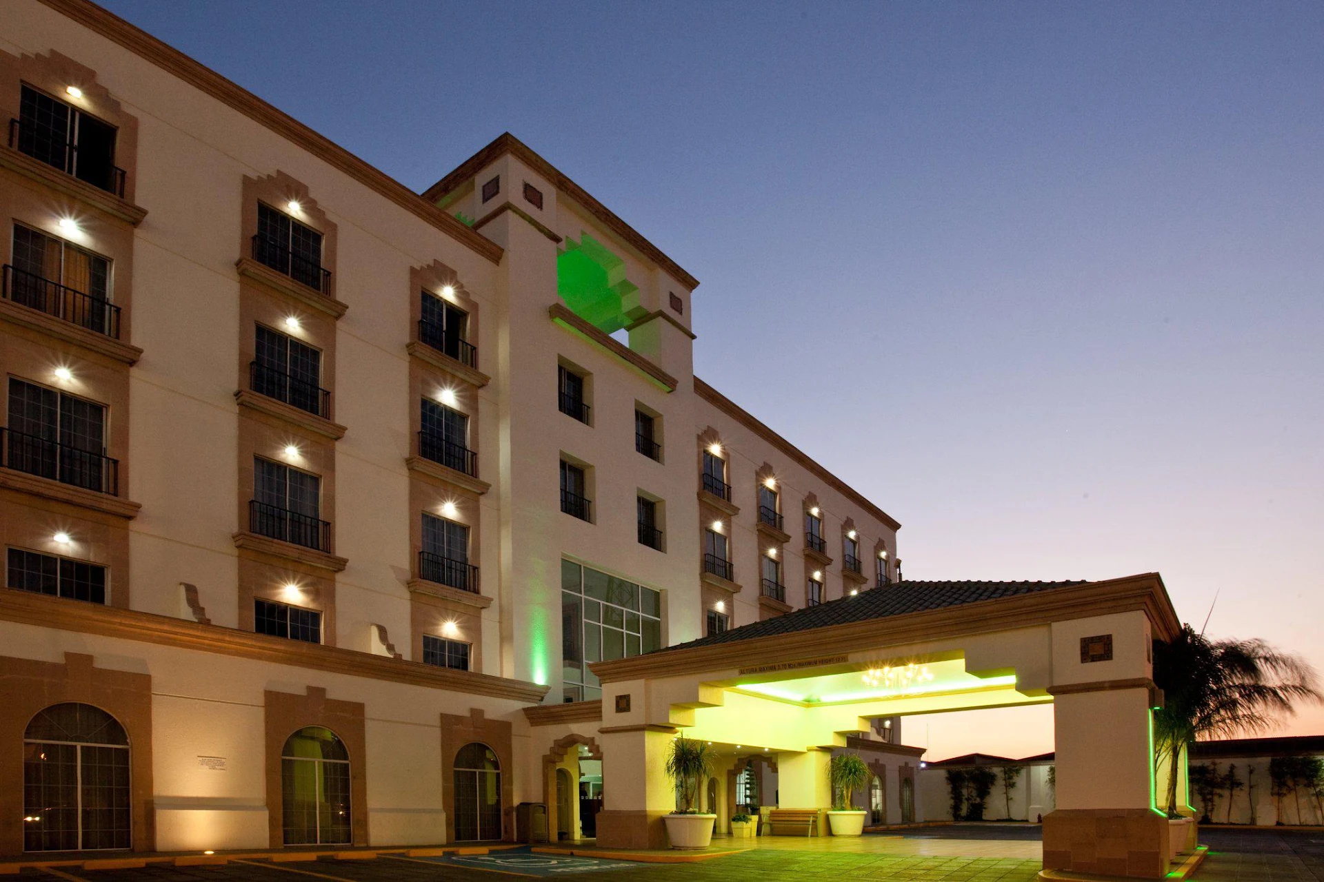 Holiday Inn Leon by IHG