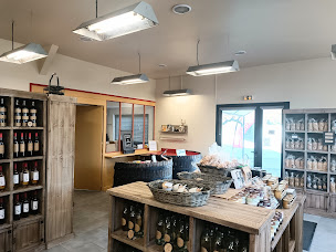 Photo n°19 de Piments et moutardes du Périgord - Magasin de producteur - Epicerie fine à Thonac (Producteur de nourriture)