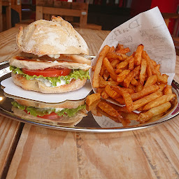 Photo n°13 de FRÈRES TUCK LIMOGES à Limoges (Restauration rapide)