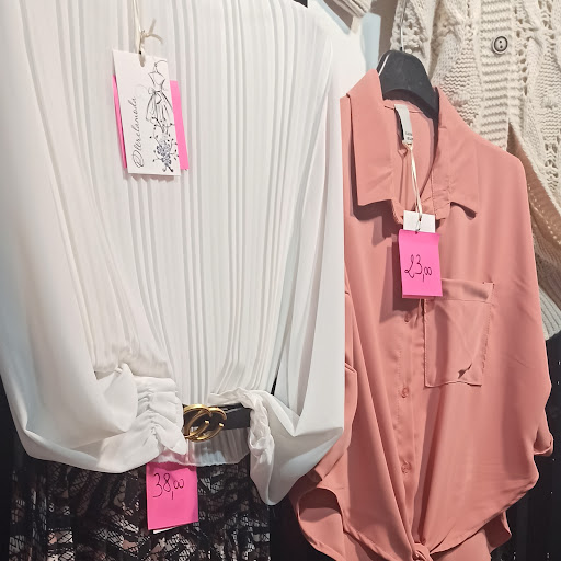 "Dall'Adriana abbigliamento" di Stolli Beatrice - Thumbnail