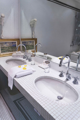 Palazzetto Pisani Grand Canal by null