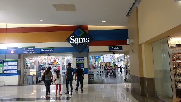 Sam's Club Patria, Av. Paseo Royal Country 4555, Royal Country, 45116  Zapopan, Jal., México