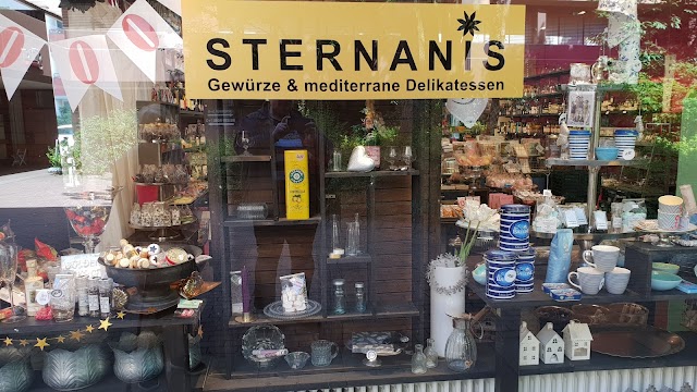 STERNANIS