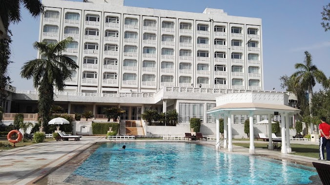 The Gateway Hotel Fatehabad Road Agra, Author: Nadia Navas