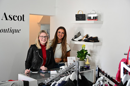 In Style Ascot 17A Brockenhurst Rd, Ascot SL5 9DJ, United Kingdom